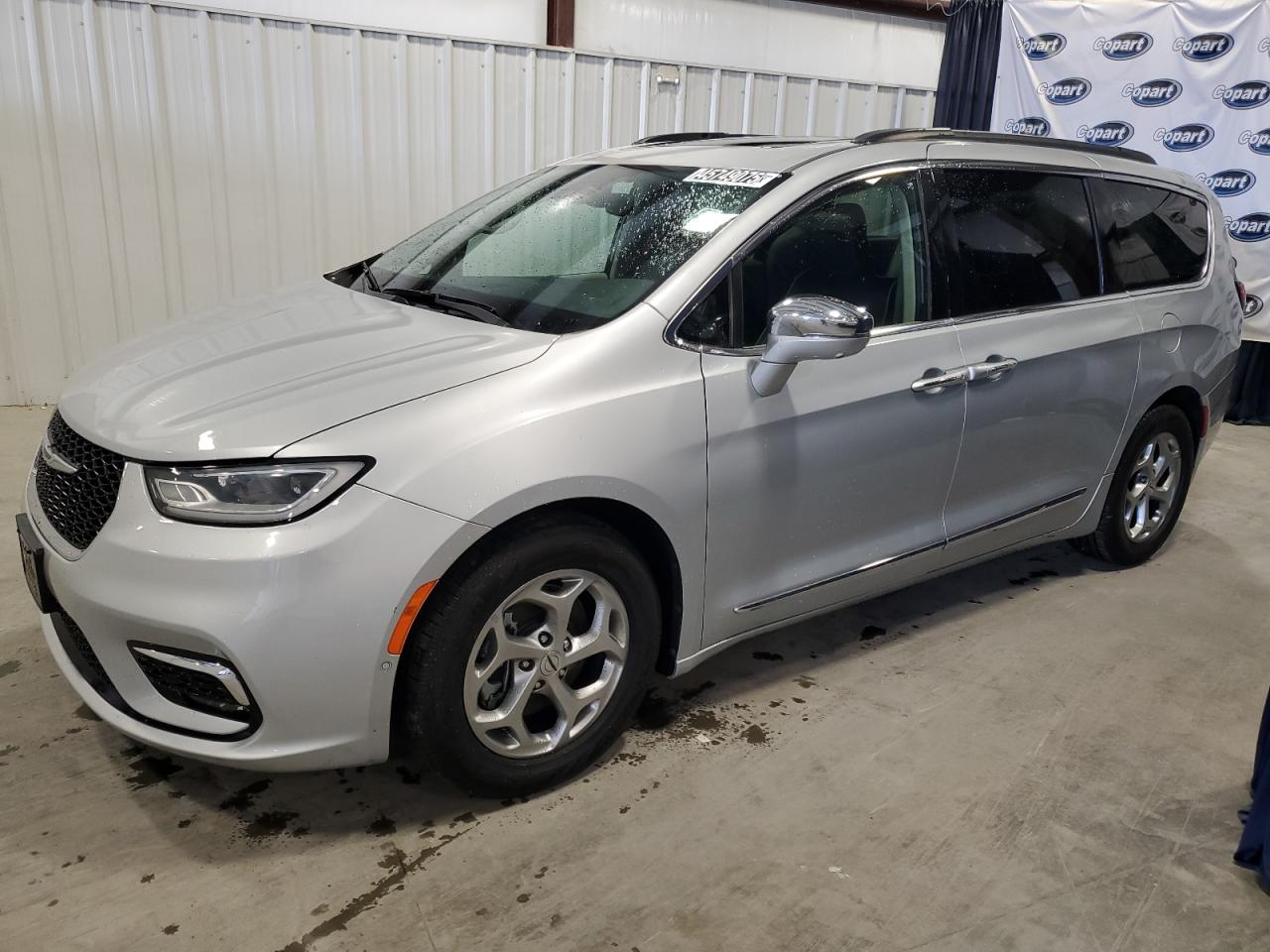 2022 Chrysler Pacifica - Image 1