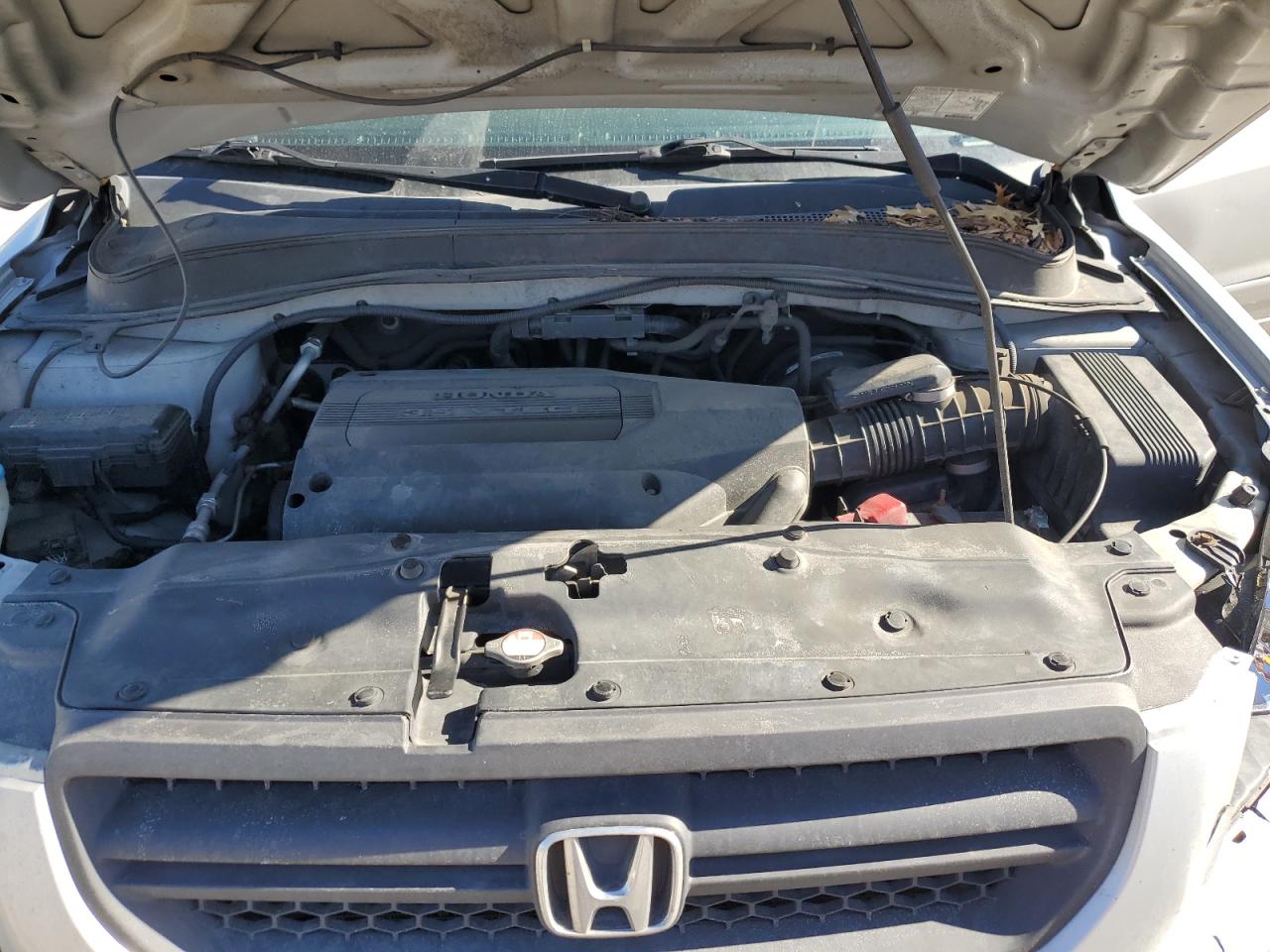 2004 Honda Pilot - Image 12