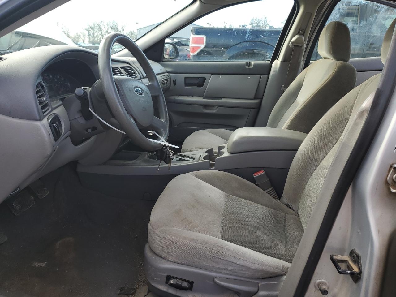 2007 Ford Taurus - Image 7