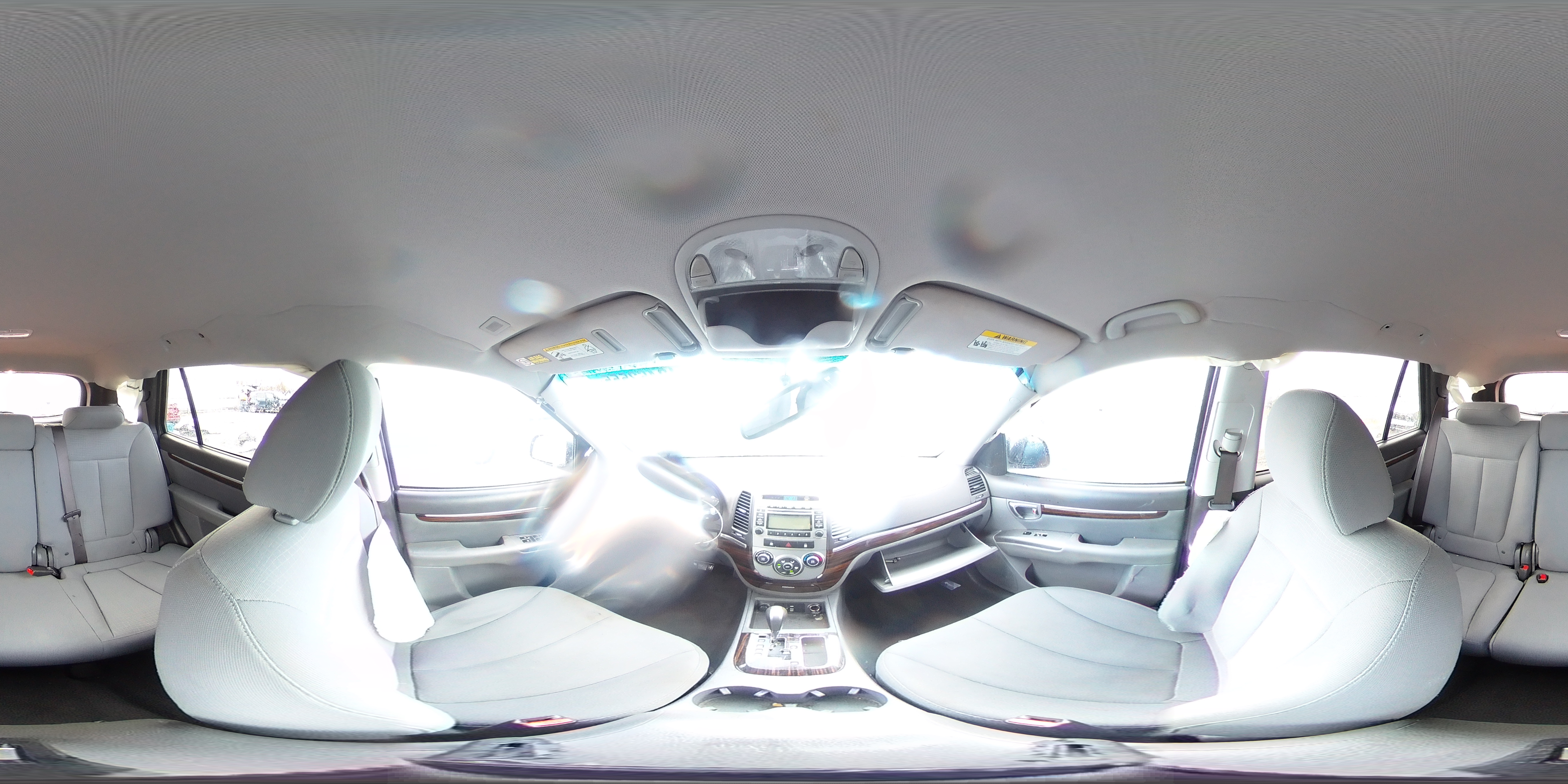 2012 Hyundai Santa Fe - Image 13