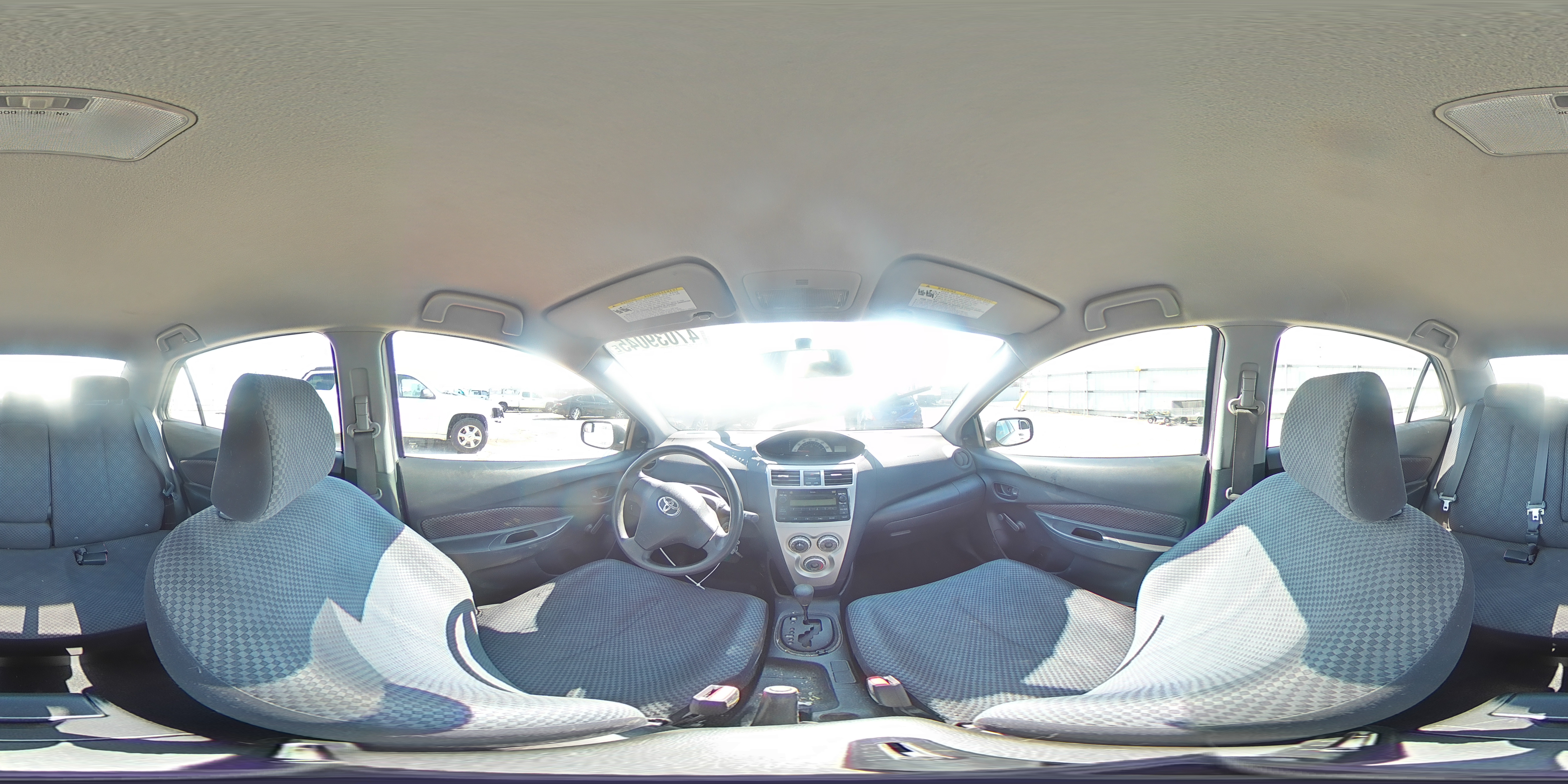 2007 Toyota Yaris - Image 13
