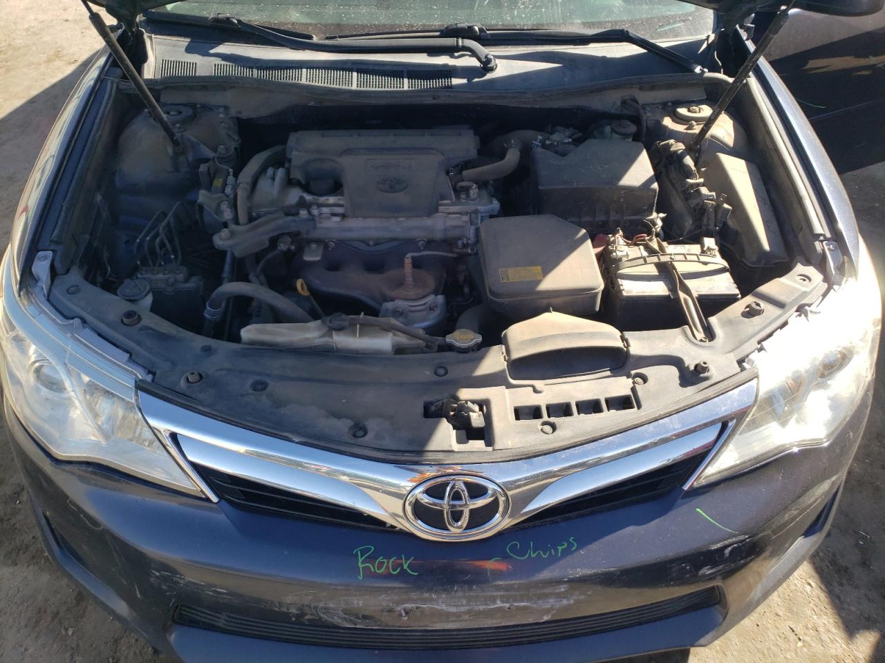 2014 Toyota Camry - Image 11