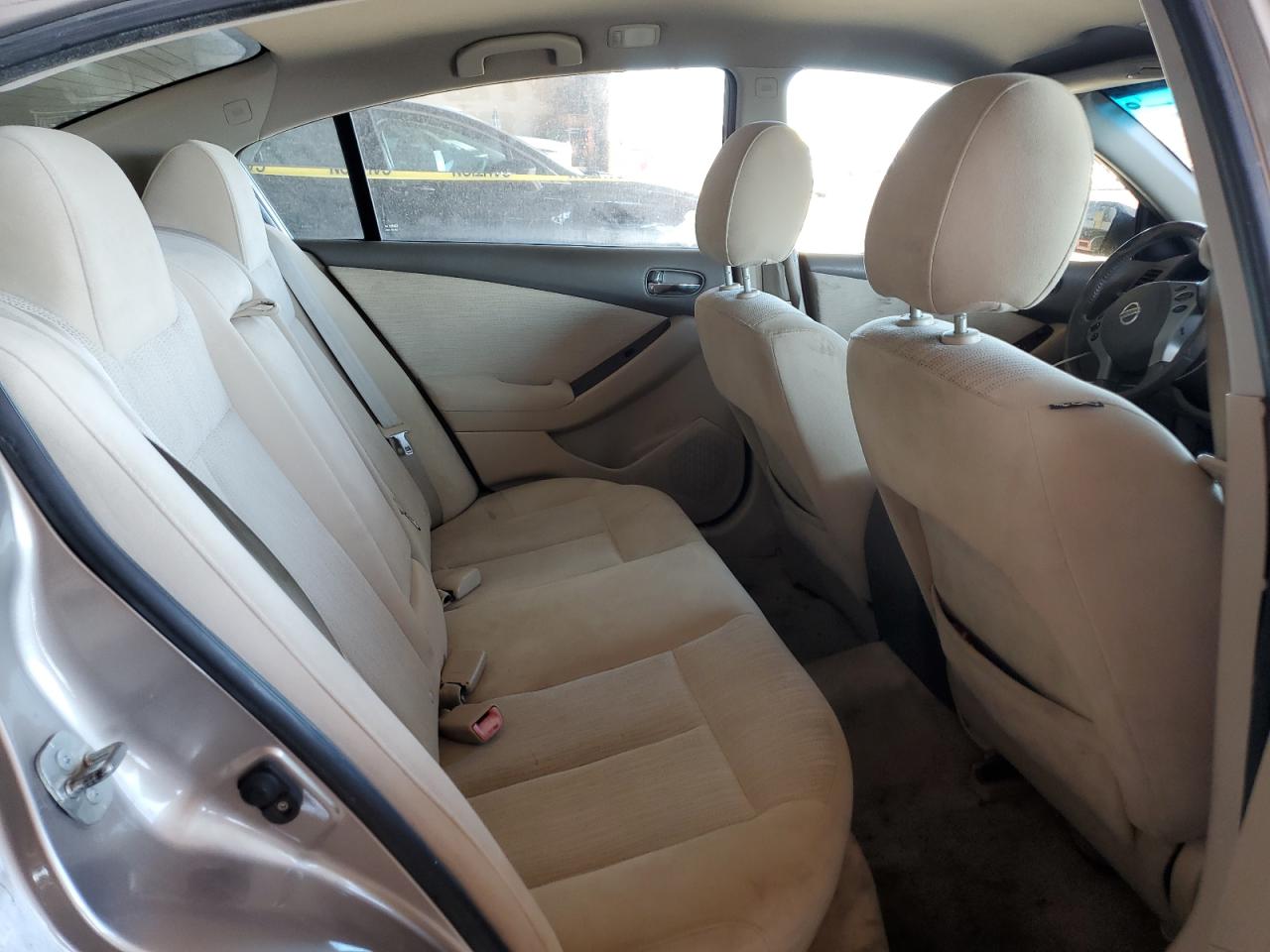 2011 Nissan Altima - Image 10