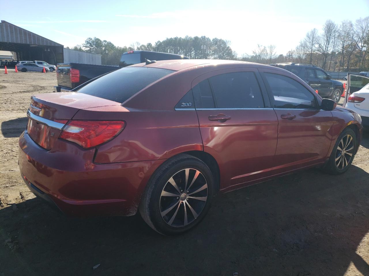 2014 Chrysler 200 - Image 3