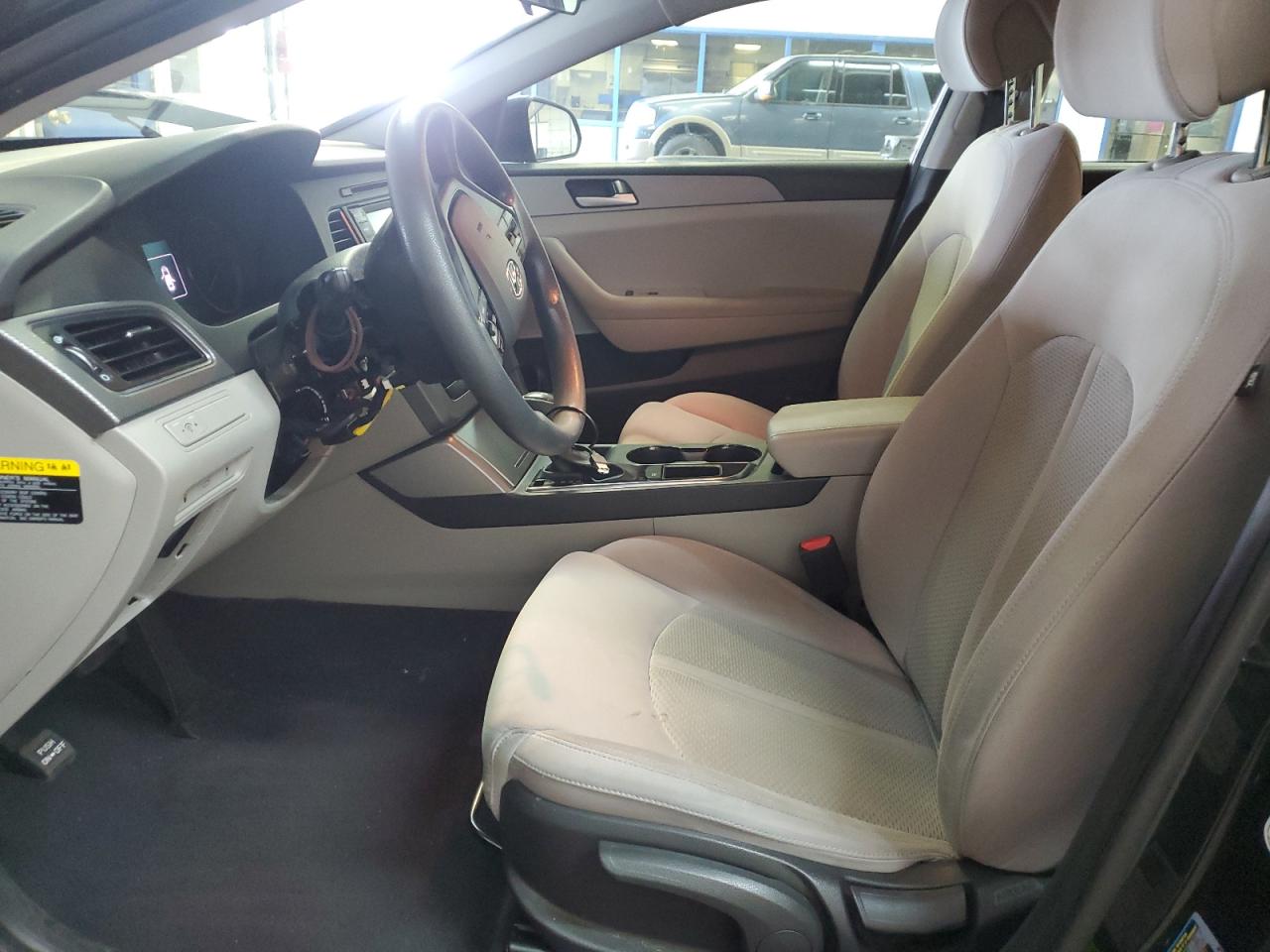 2017 Hyundai Sonata - Image 7