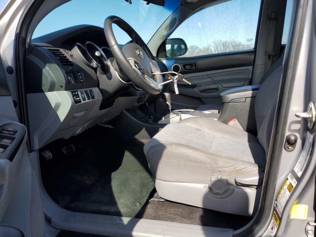 2014 Toyota Tacoma - Image 7