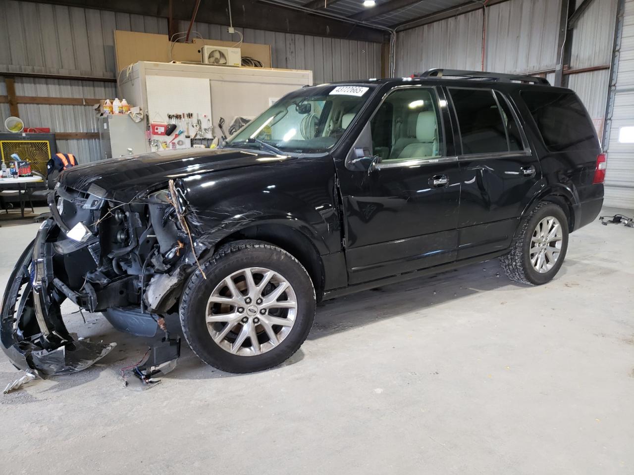2015 Ford Expedition - Image 1