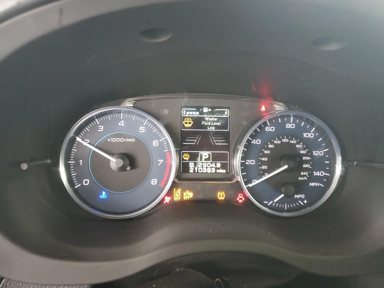 2016 Subaru XV - Image 9