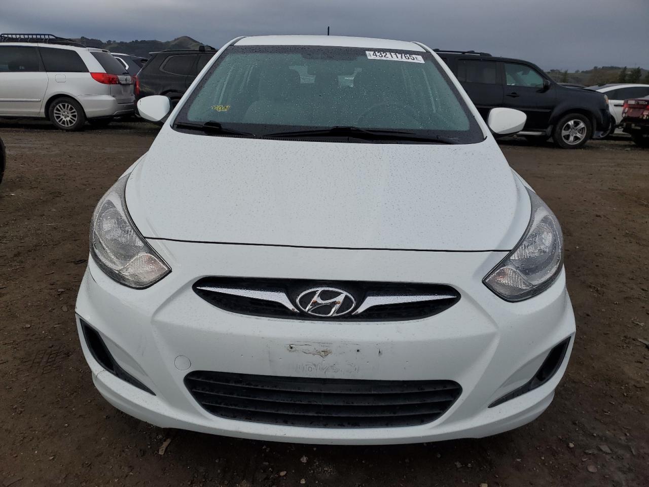2014 Hyundai Accent - Image 5