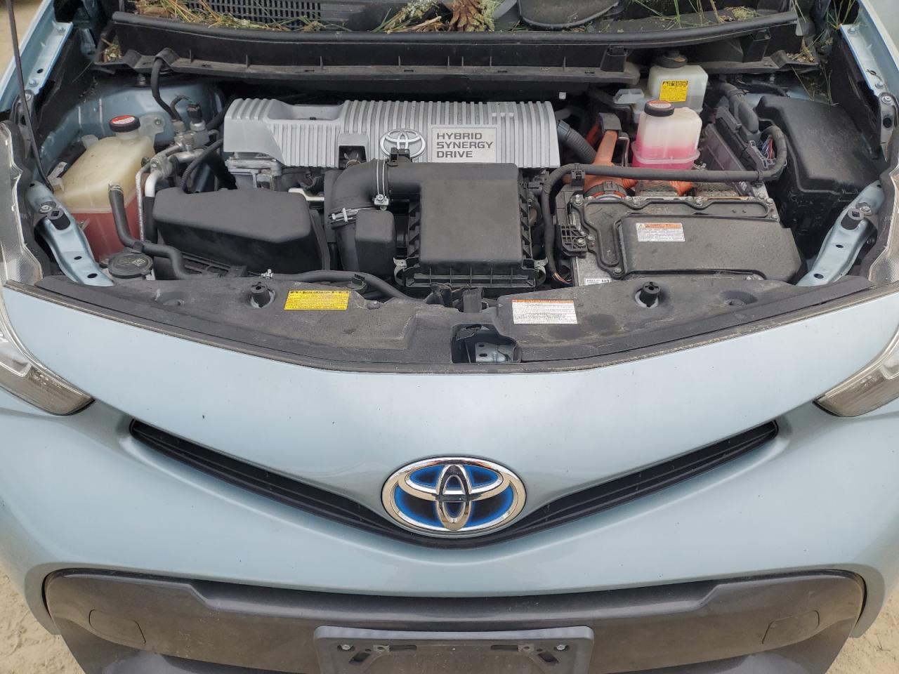 2015 Toyota Prius - Image 11