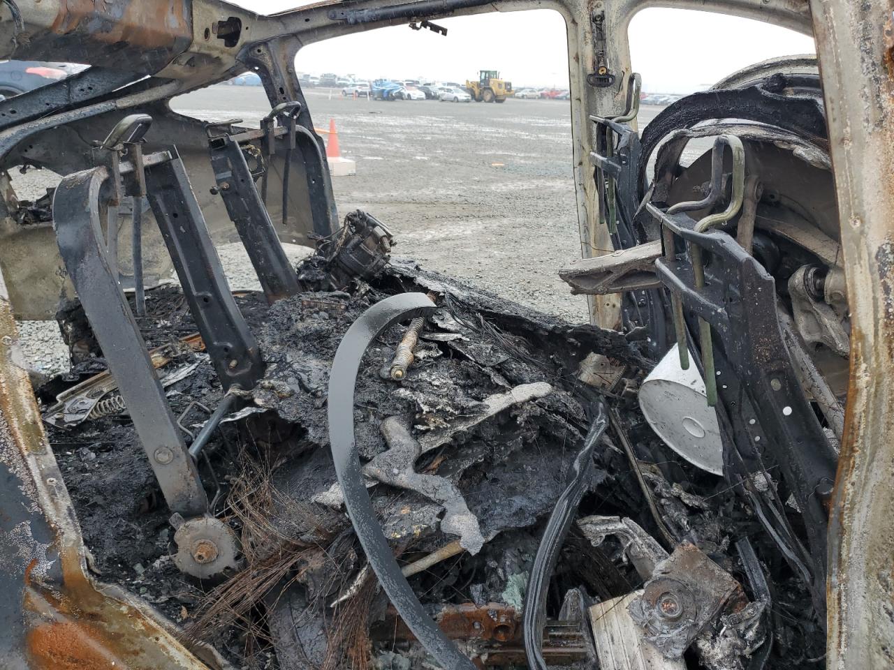 2023 Tesla Model Y VIN: 7SAYGAEE8PF746932 Lot: 44257875