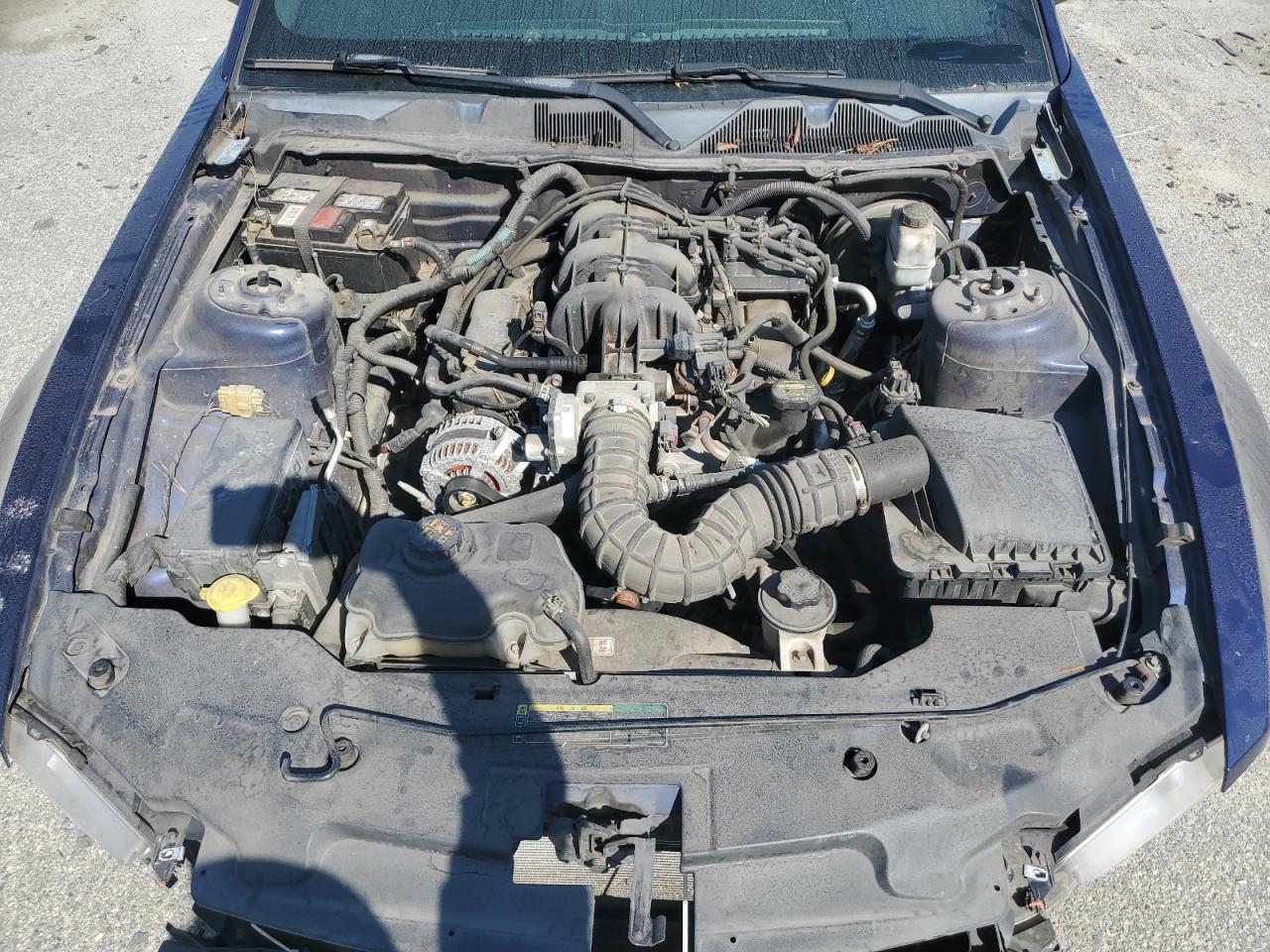 2010 Ford Mustang - Image 13
