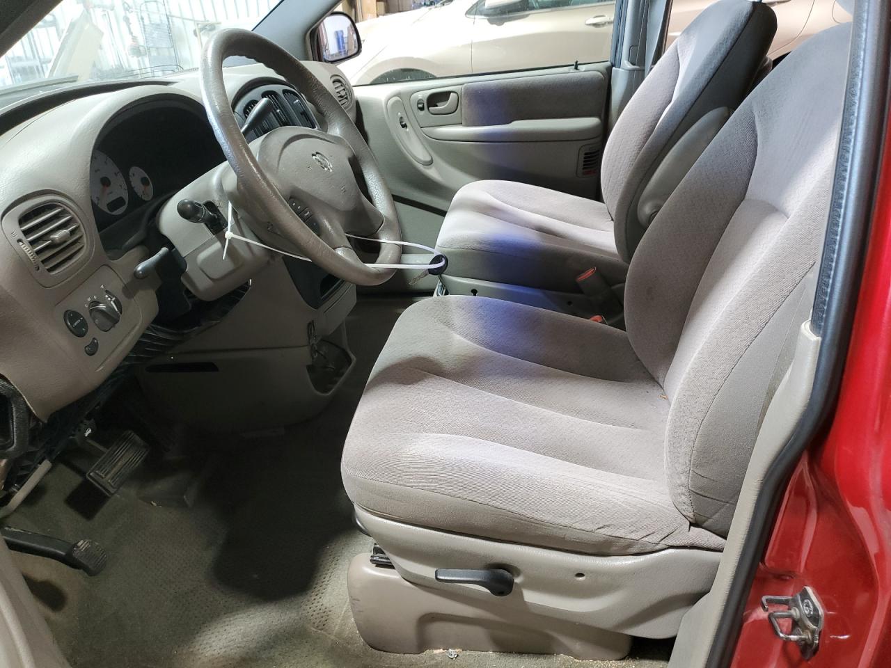 2001 Dodge Caravan - Image 7