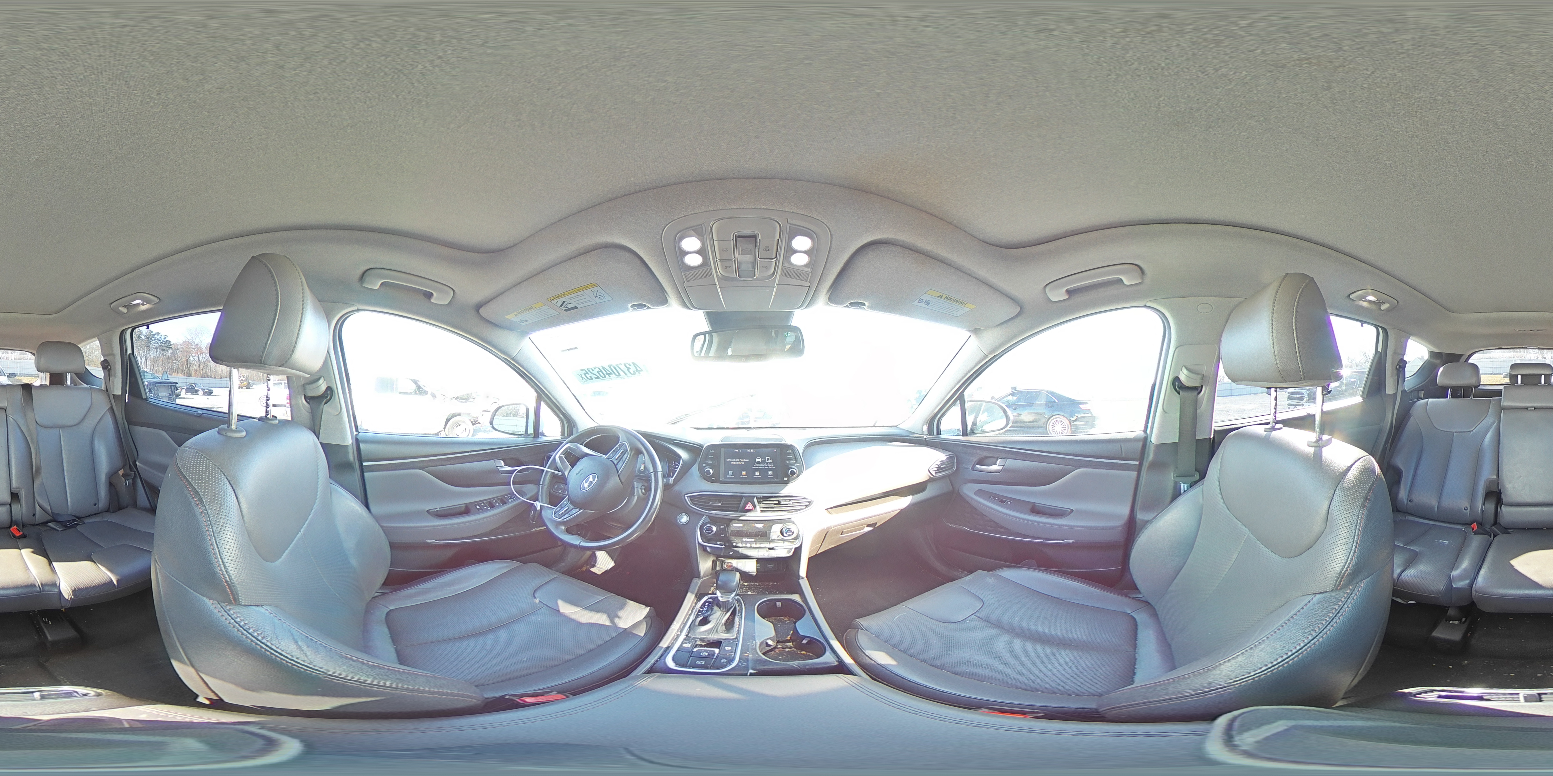 2020 Hyundai Santa Fe - Image 12
