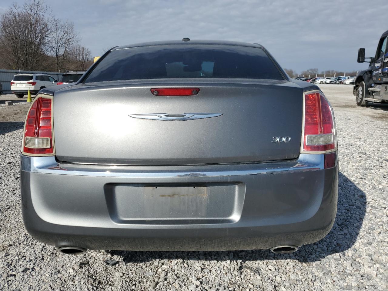2012 Chrysler 300 - Image 6