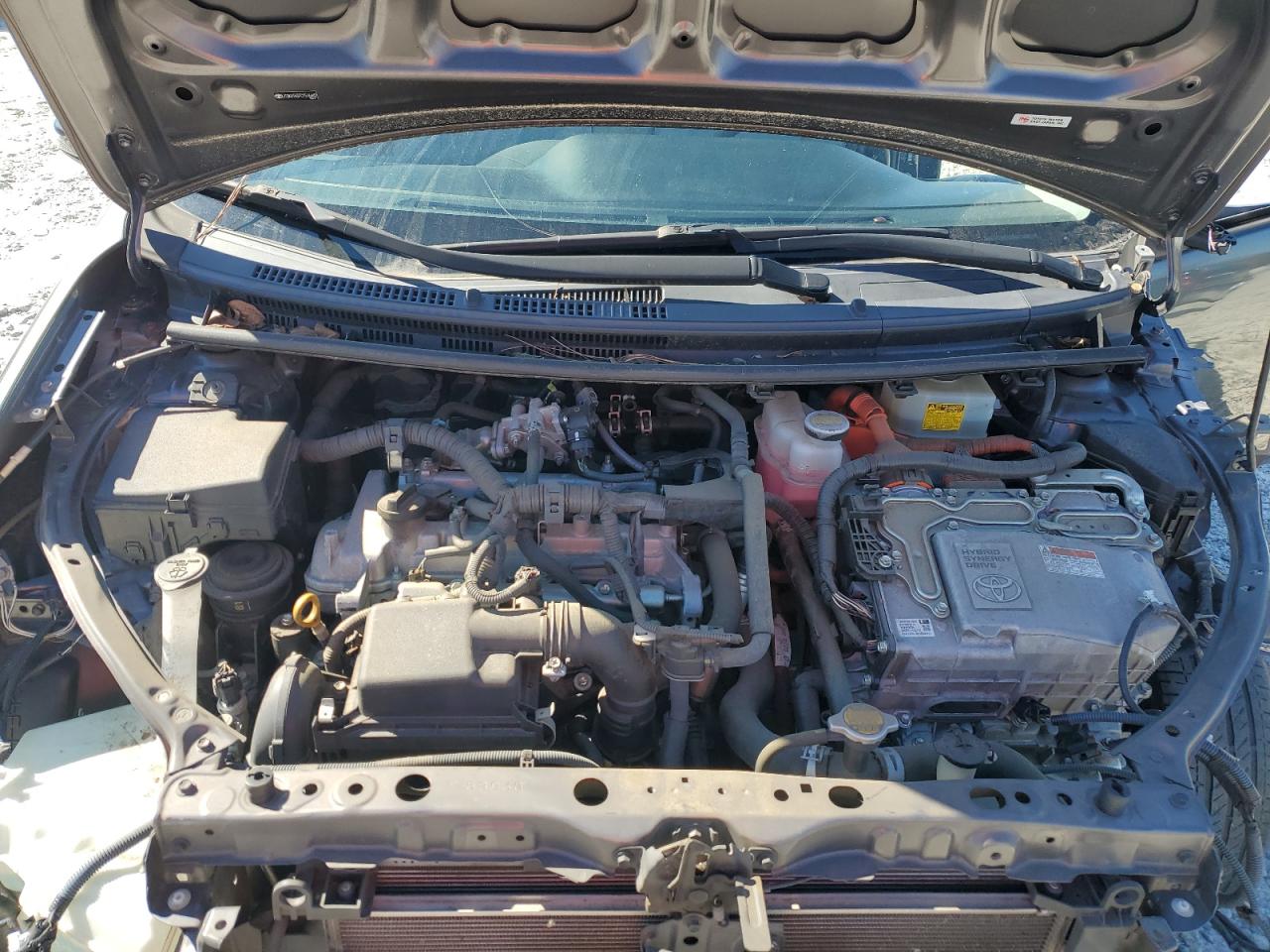 2012 Toyota Prius - Image 11
