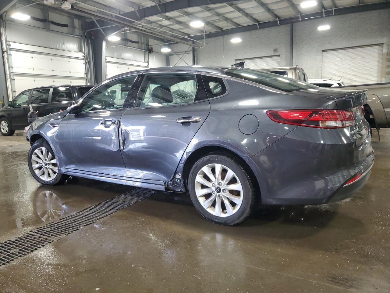 2018 Kia Optima - Image 2