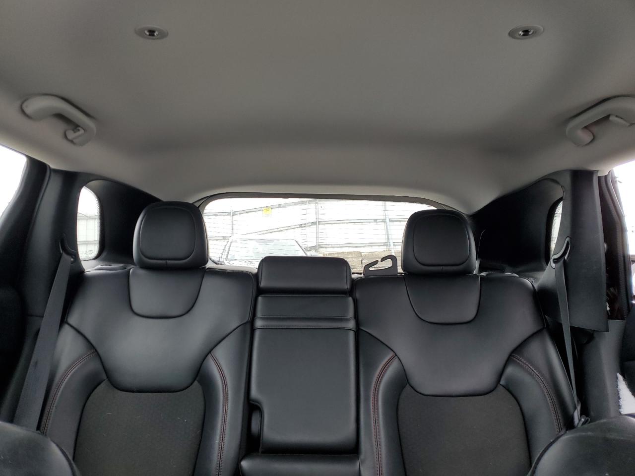 2019 Jeep Cherokee - Image 10