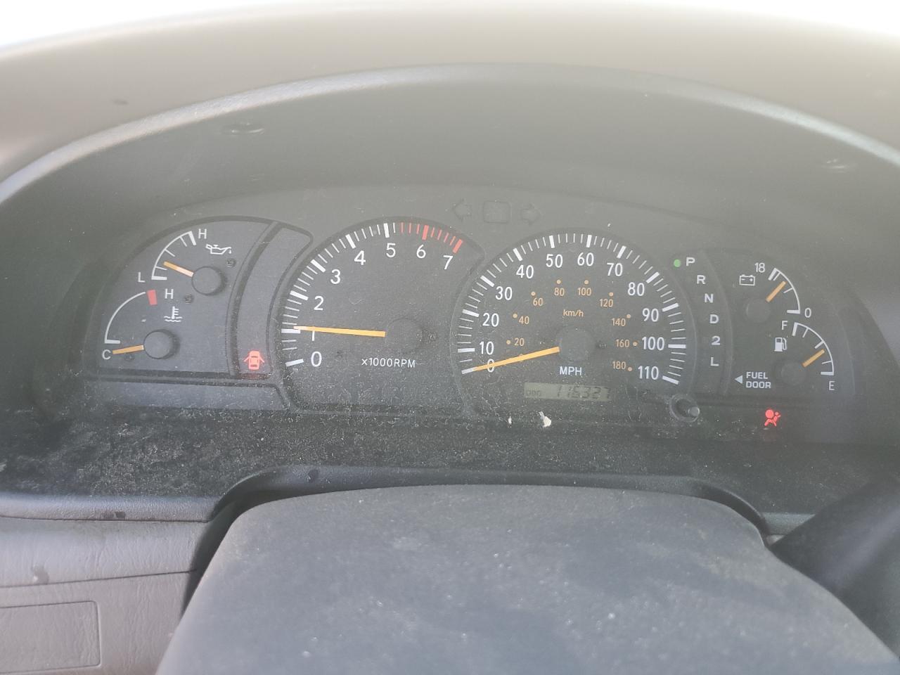 2004 Toyota Tundra - Image 9