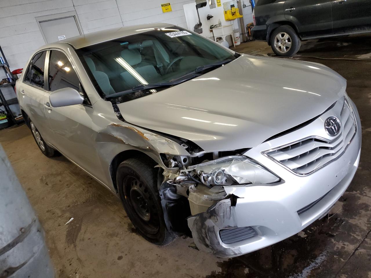 2010 Toyota Camry - Image 4