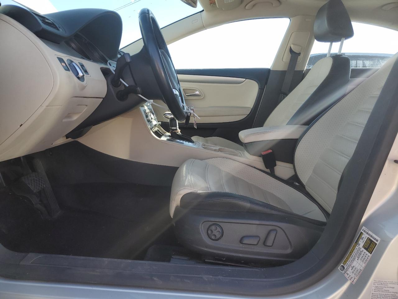 2010 Volkswagen Passat CC - Image 7