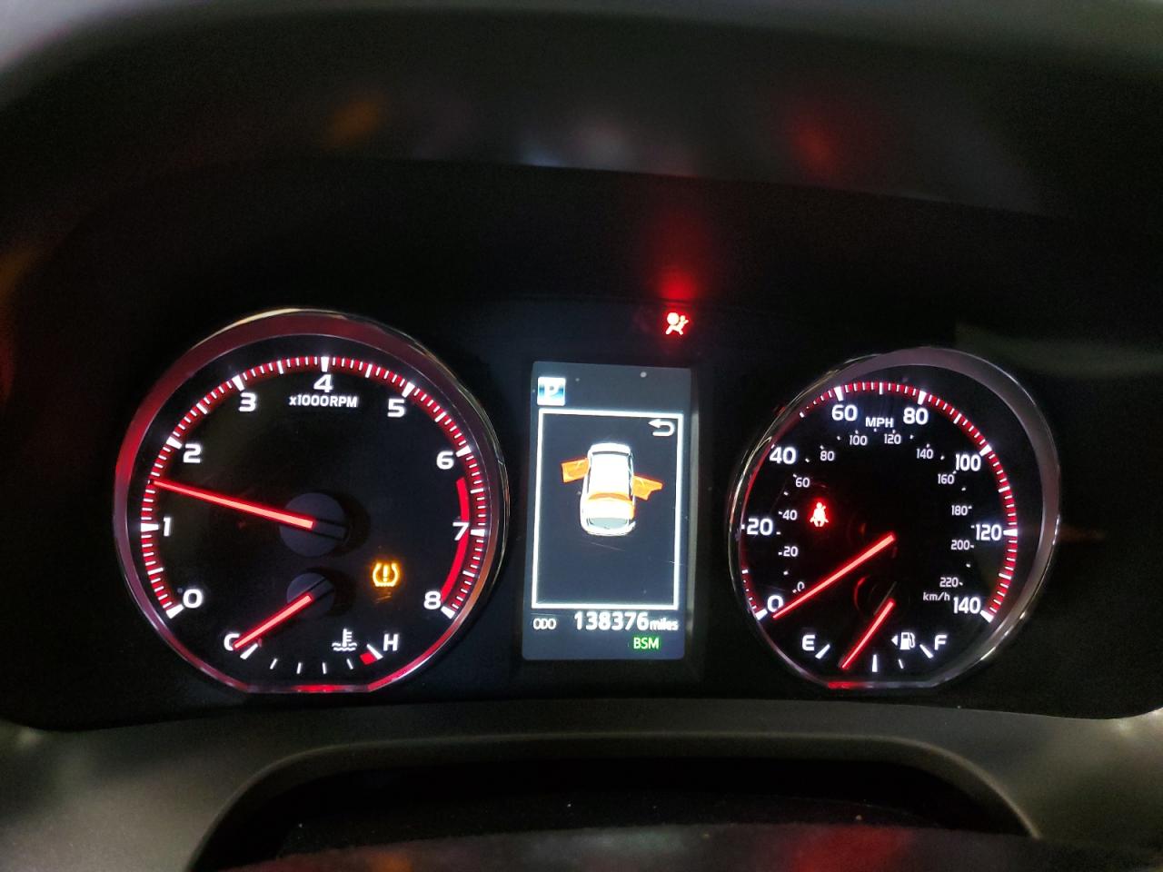 2016 Toyota RAV 4 - Image 9