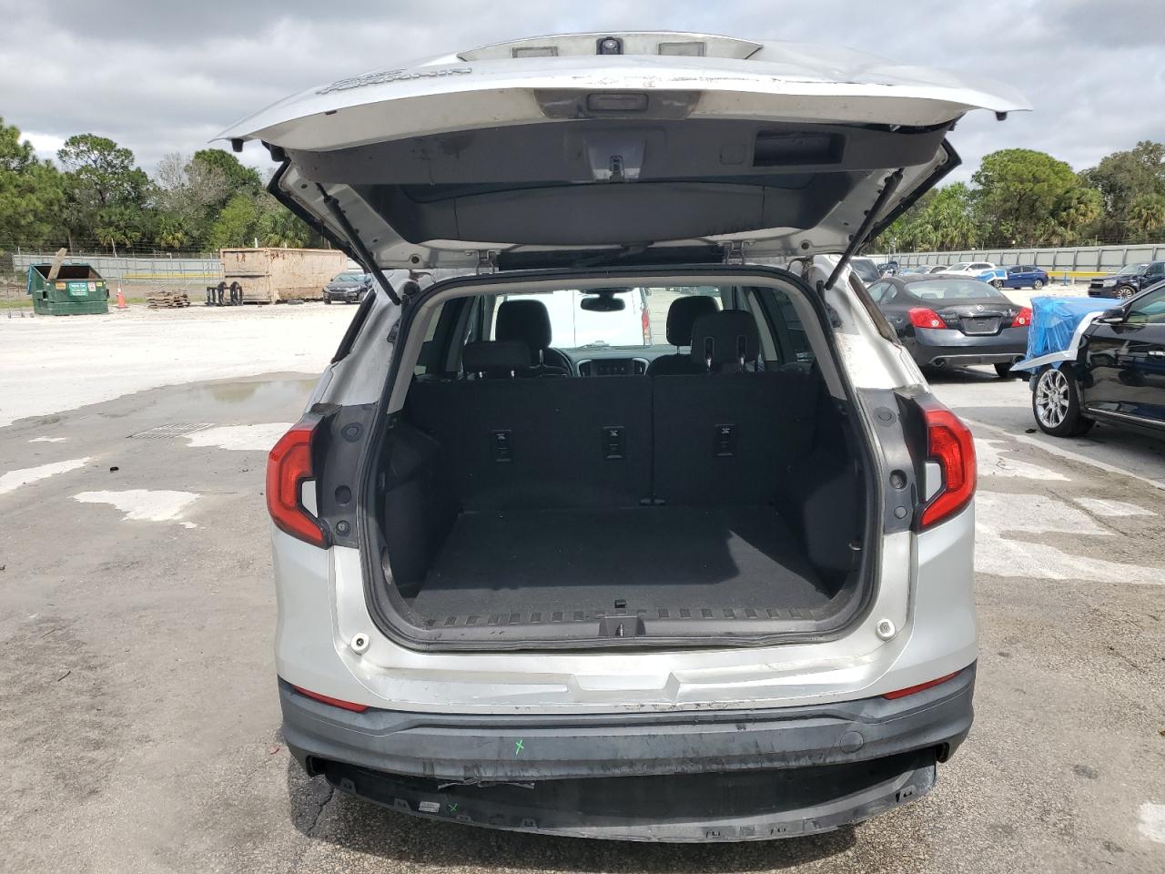 2018 GMC Terrain - Image 6