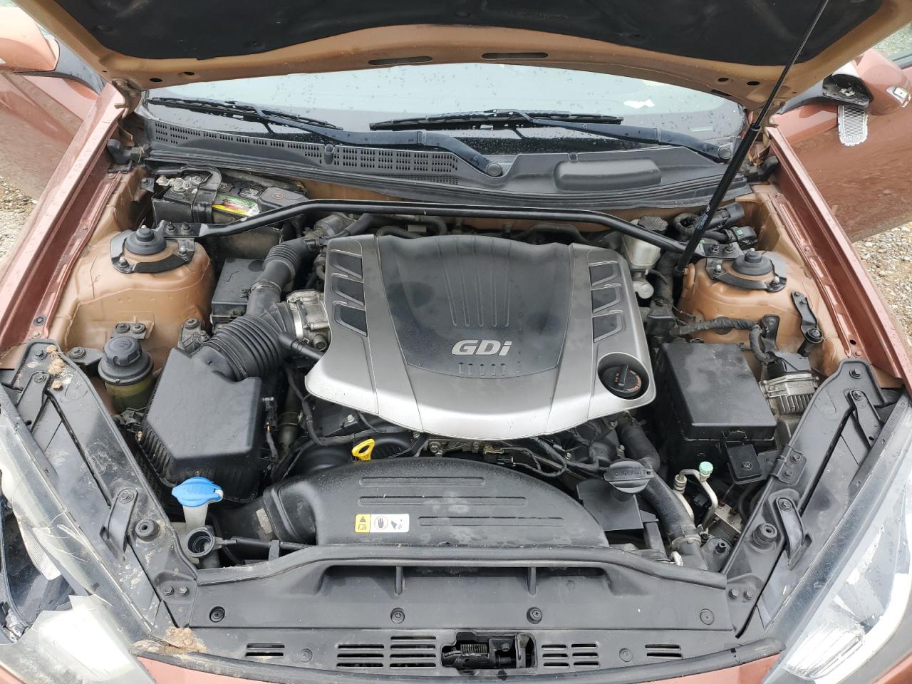 2013 Hyundai Genesis - Image 12