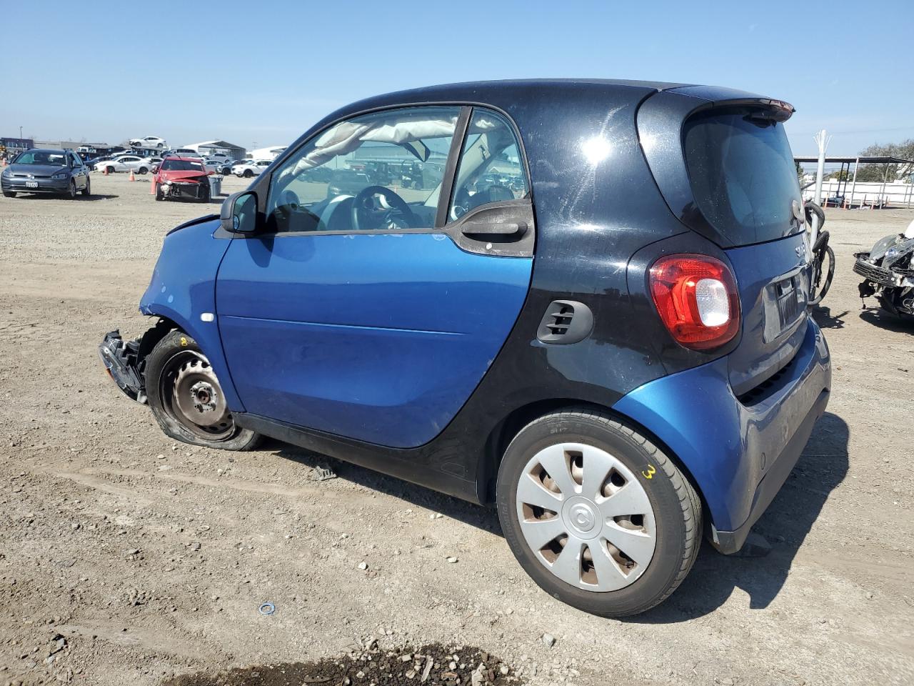 2016 Smart Fortwo - Image 2