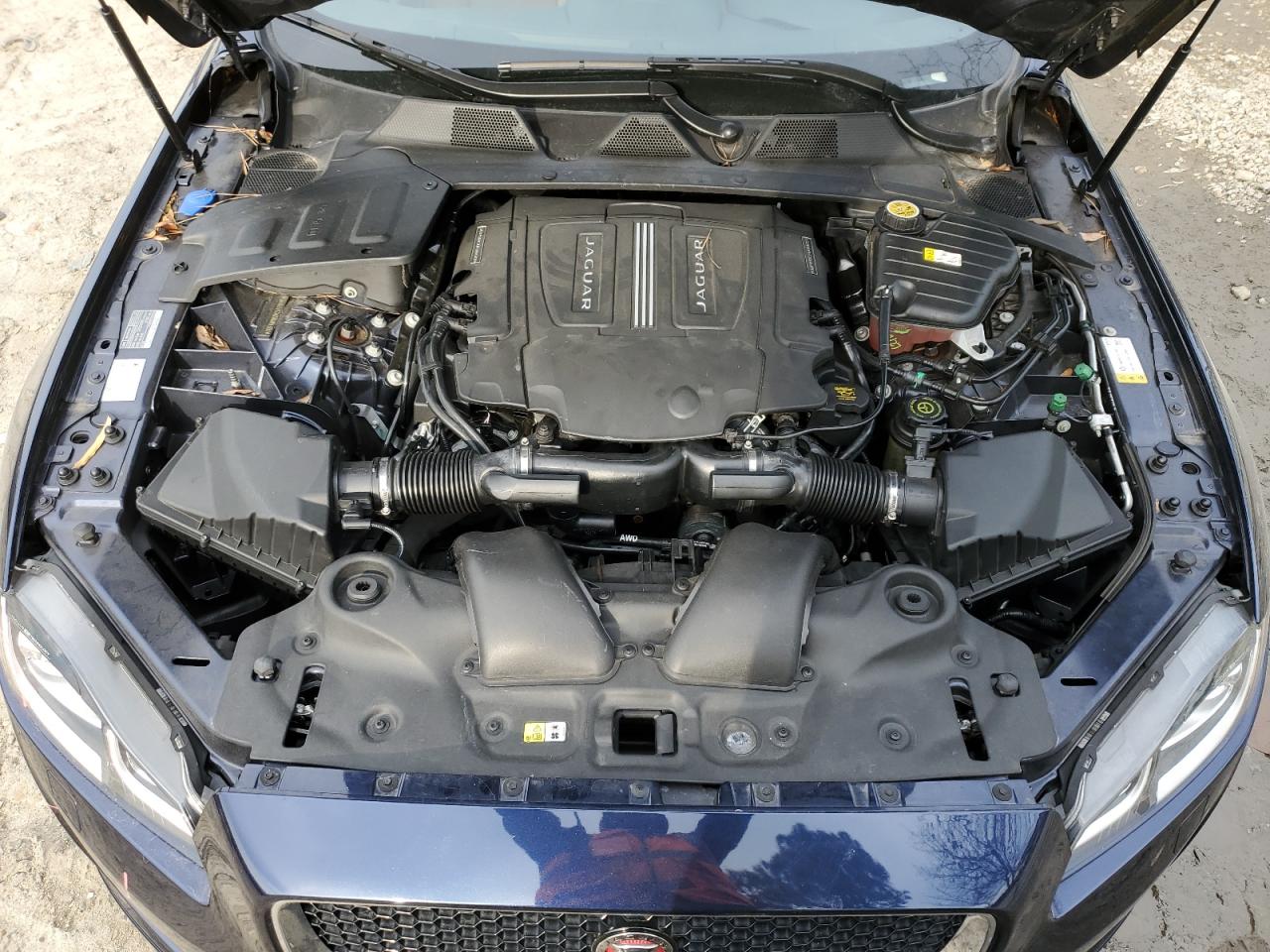 2016 Jaguar XJ - Image 11