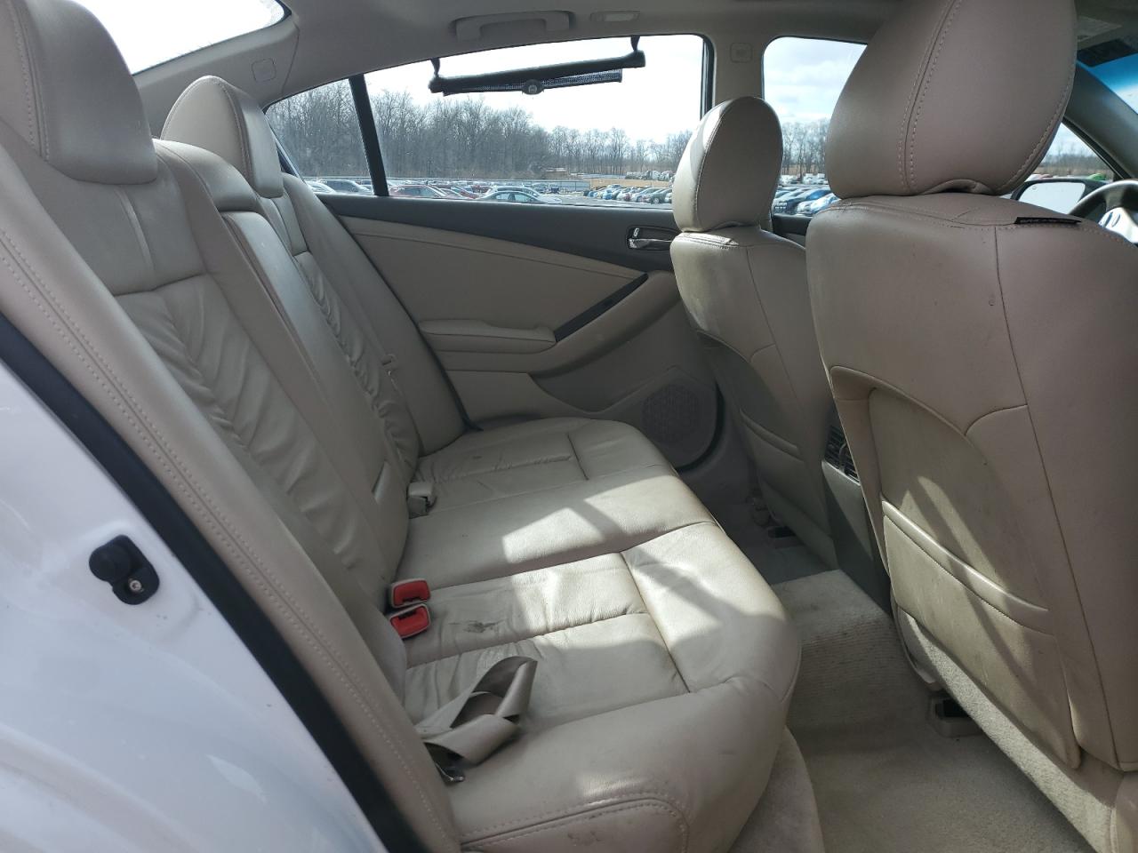 2012 Nissan Altima - Image 10