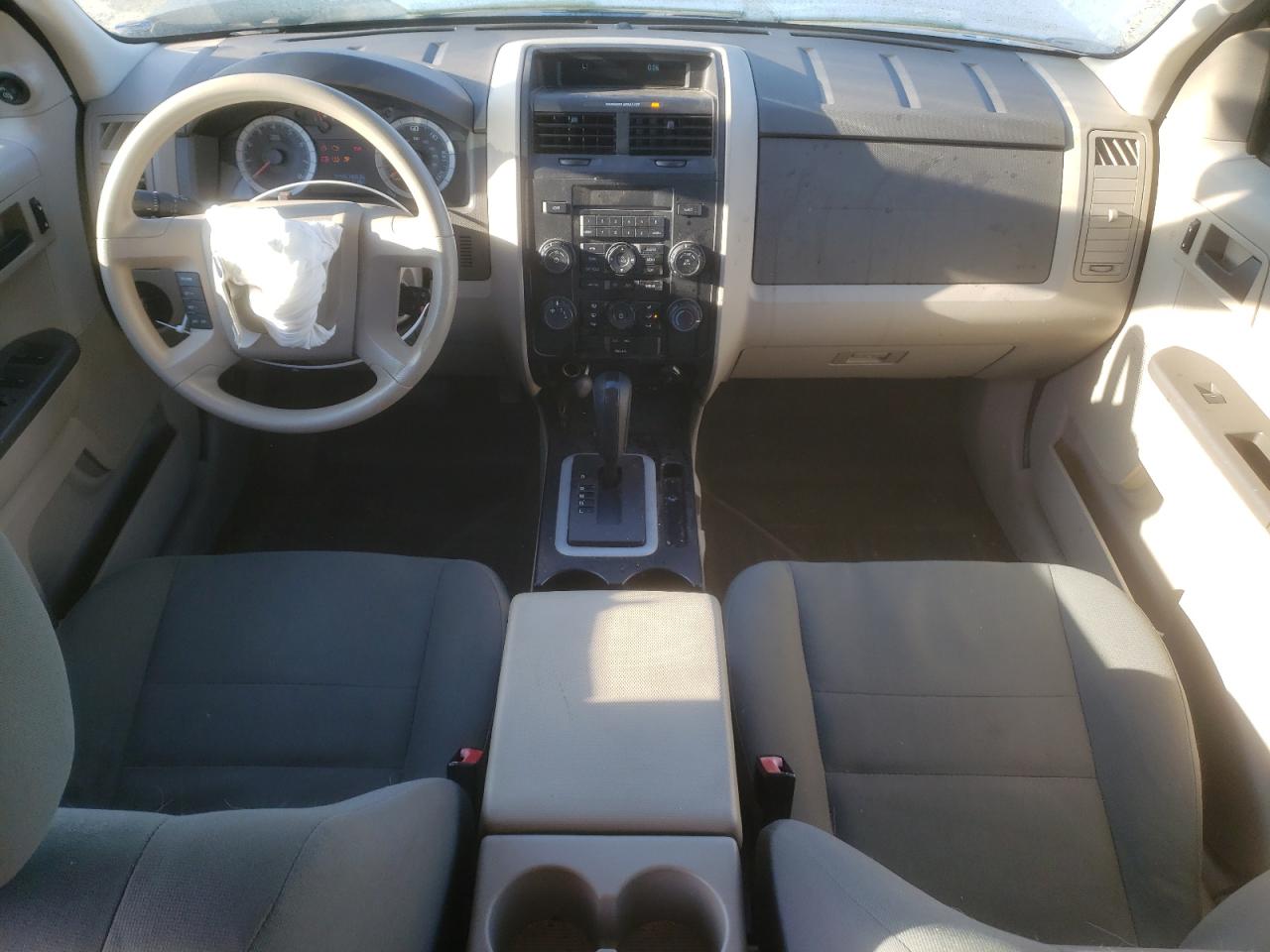 2009 Ford Escape - Image 8