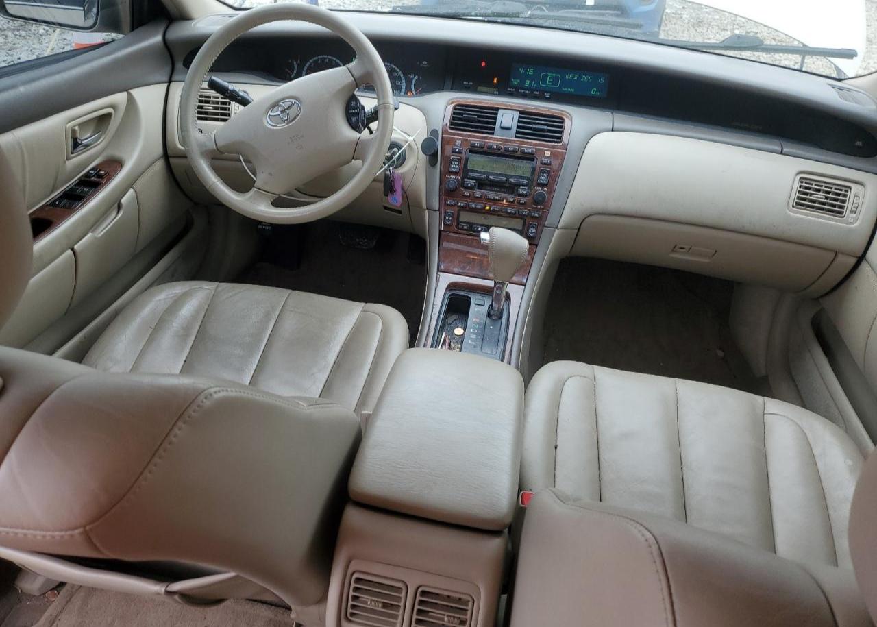2002 Toyota Avalon - Image 8
