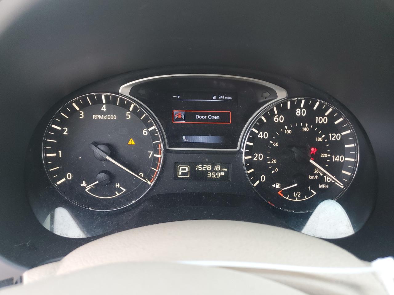 2015 Nissan Altima - Image 9