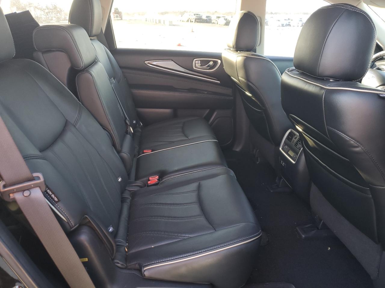 2019 Infiniti QX60 - Image 11