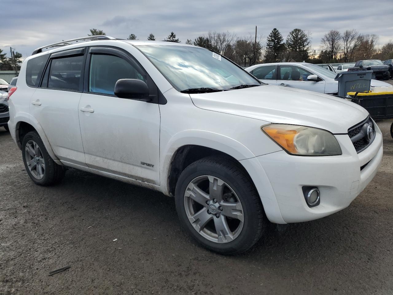 2009 Toyota RAV 4 - Image 4