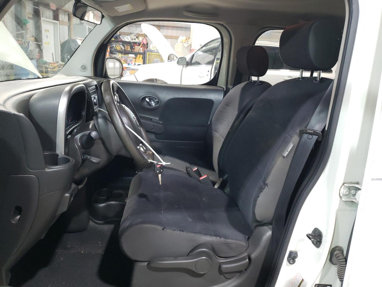 2010 Nissan Cube - Image 7