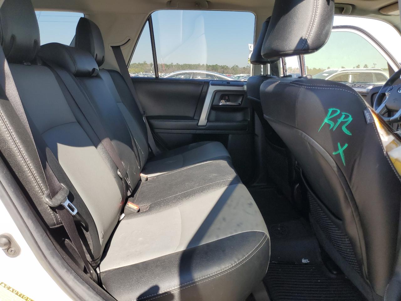 2017 Toyota 4Runner - Image 10