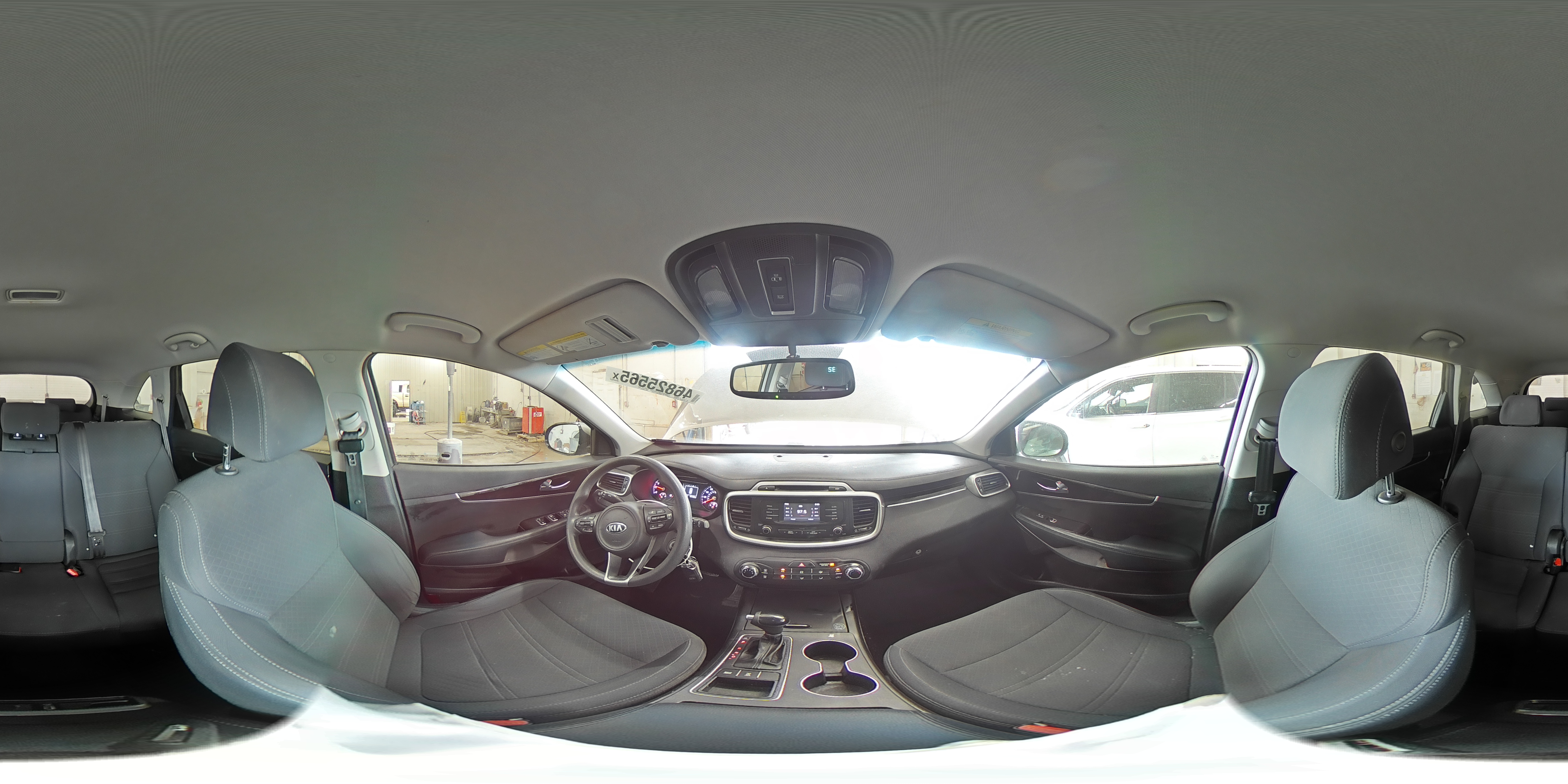 2017 Kia Sorento - Image 15