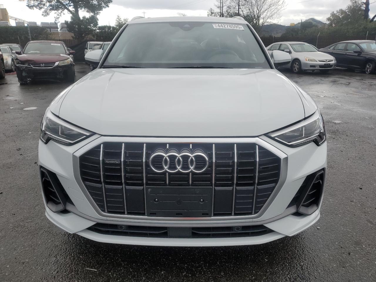 2024 Audi Q3 - Image 5