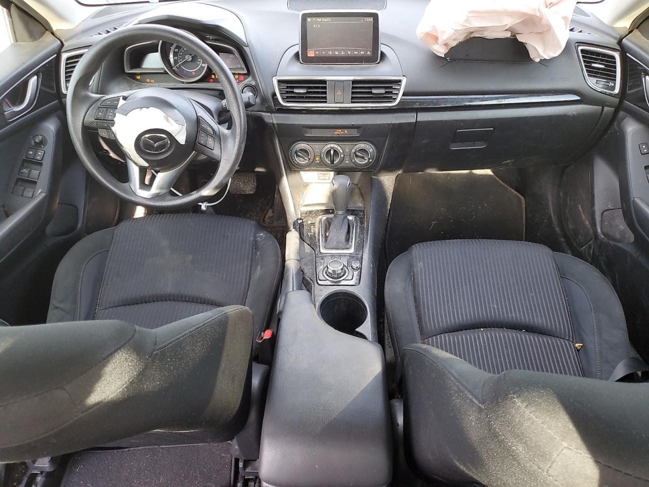 2016 Mazda 3 - Image 8