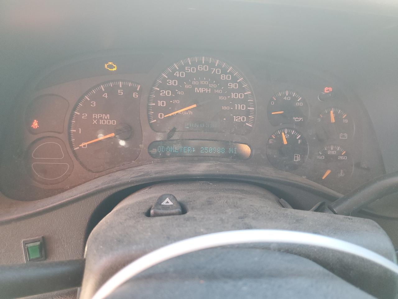 2003 Chevrolet Tahoe - Image 9