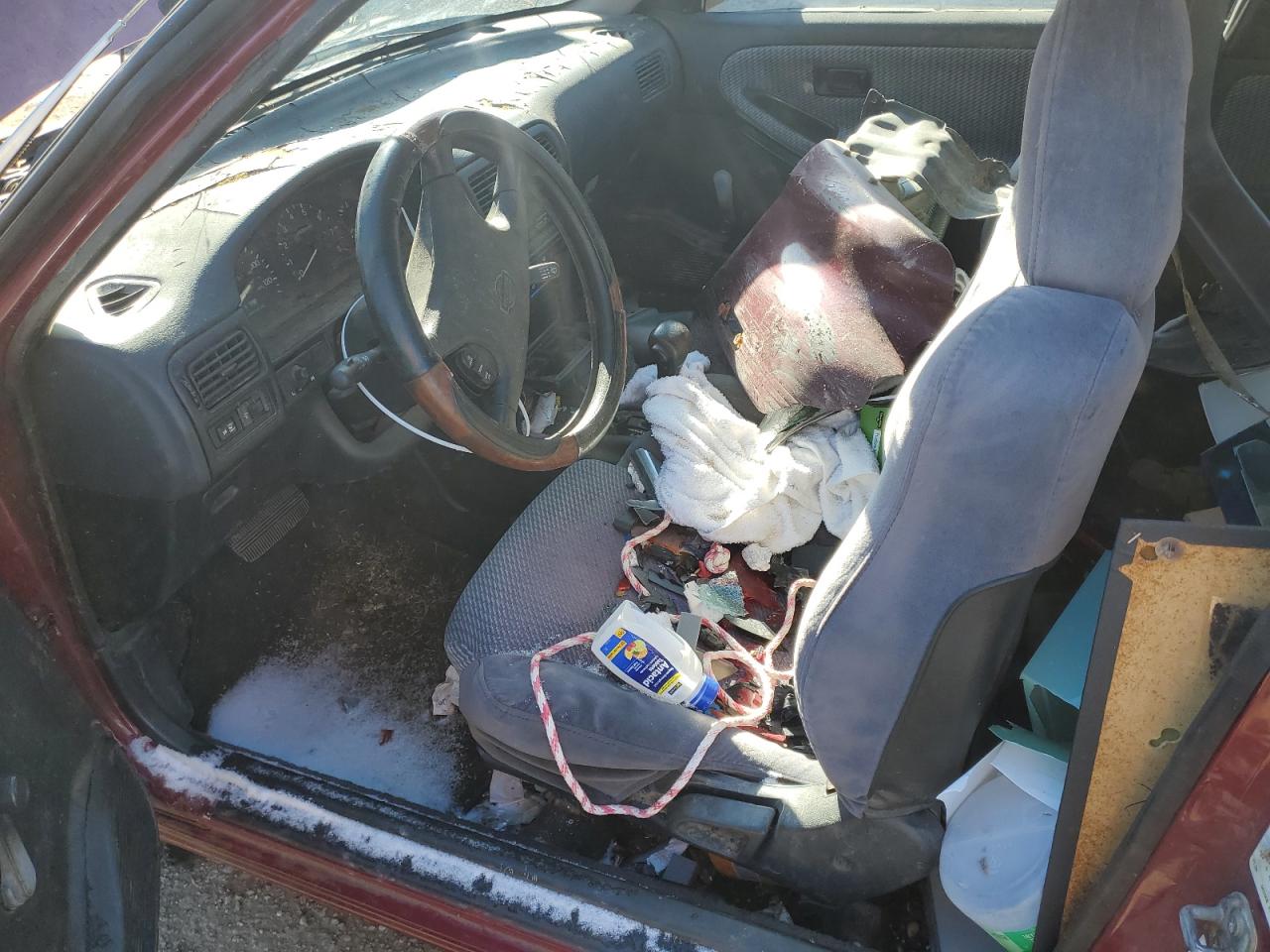 1994 Nissan Sentra - Image 7