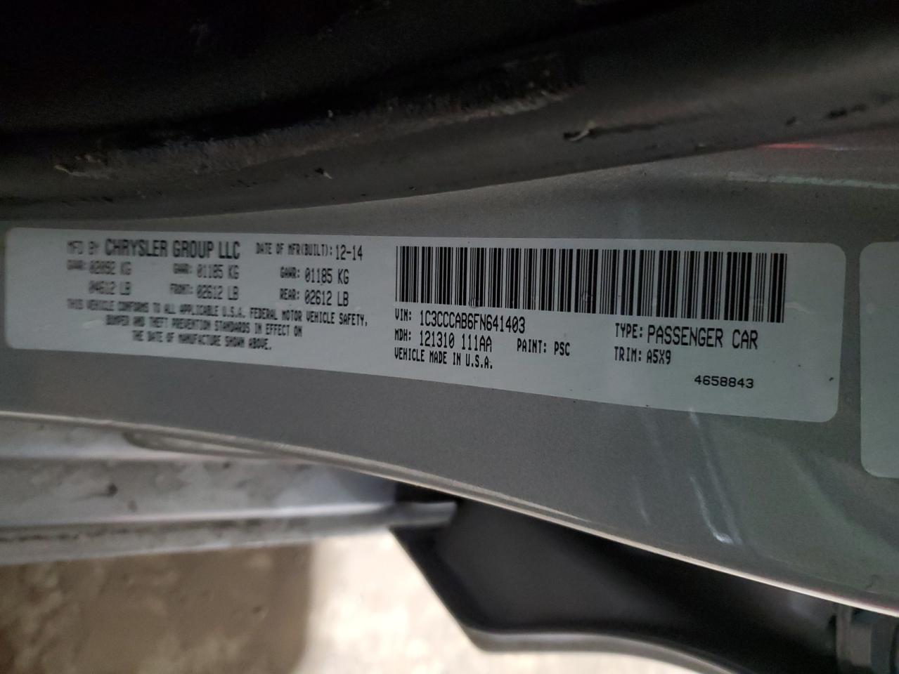 2015 Chrysler 200 - Image 13