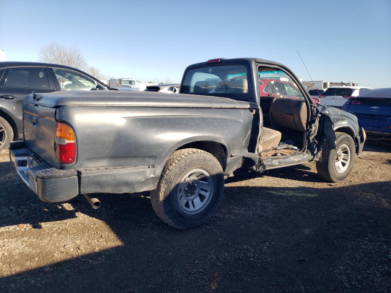 2000 Toyota Tacoma - Image 3
