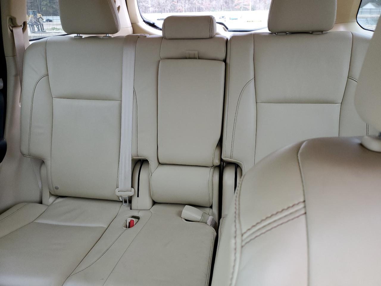 2015 Toyota Highlander - Image 10