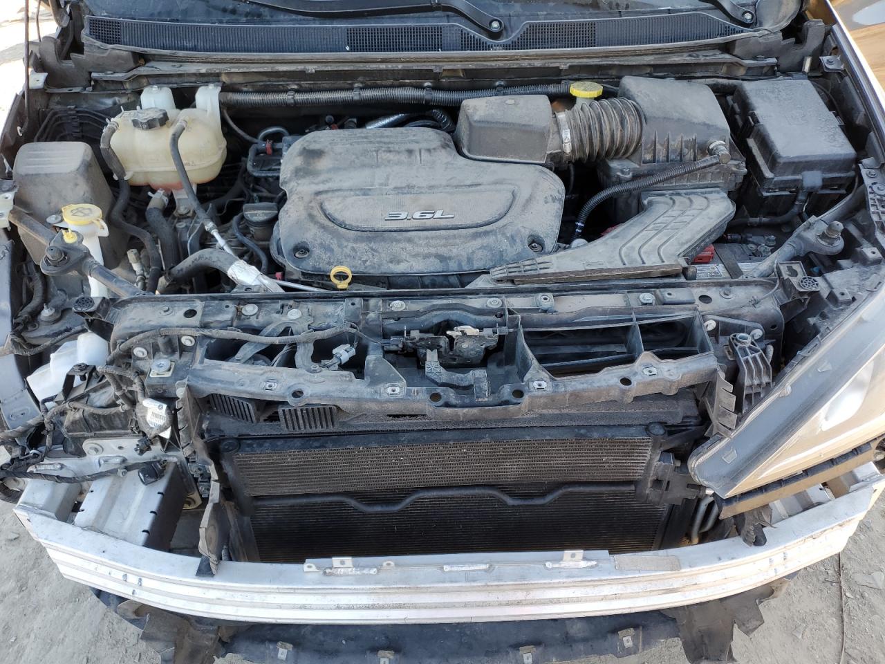 2017 Chrysler Pacifica - Image 12