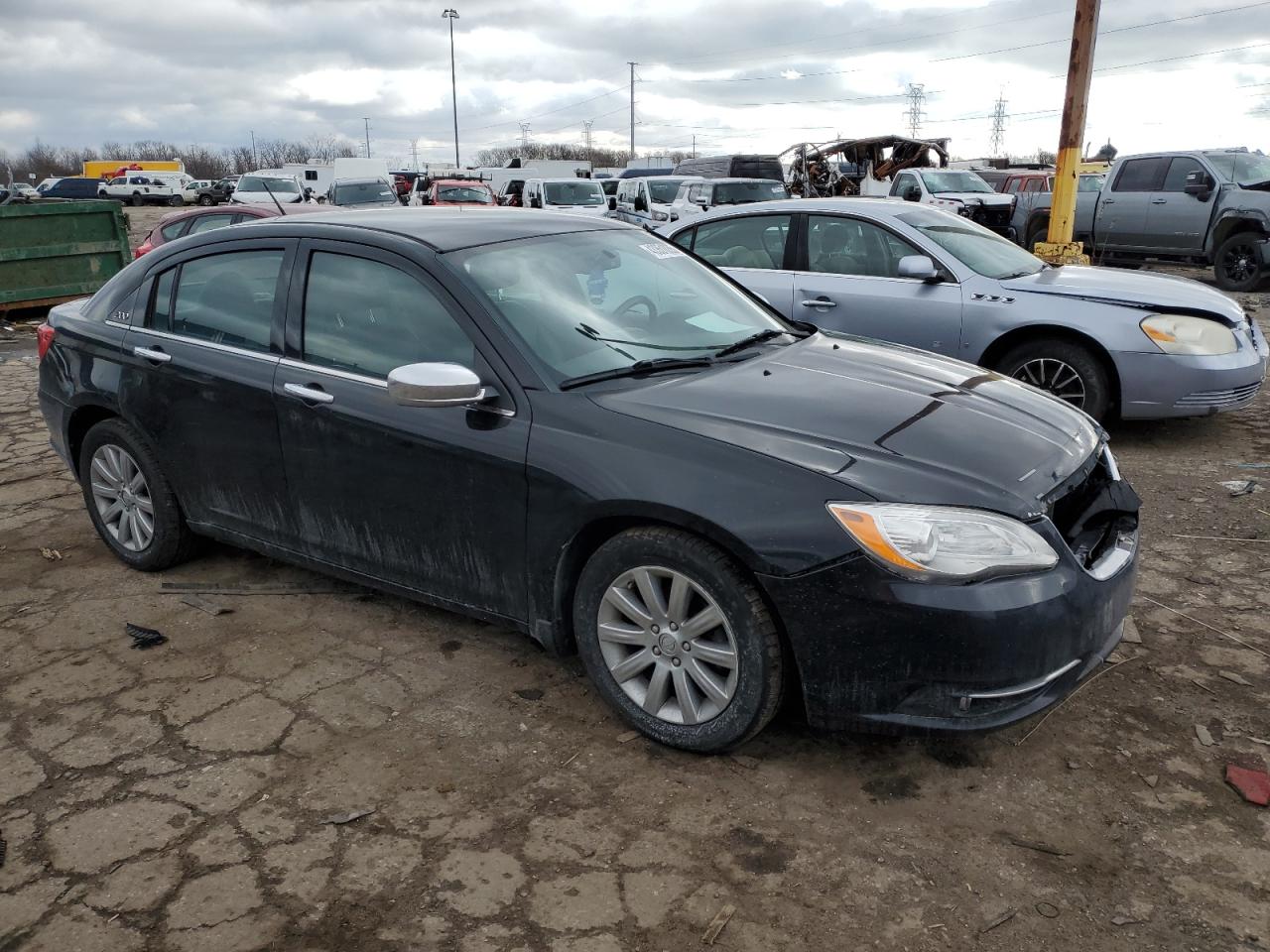 2014 Chrysler 200 - Image 4