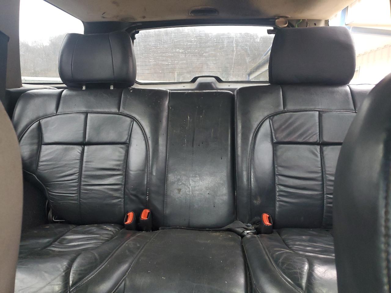 2004 Jeep Grand Cherokee - Image 10