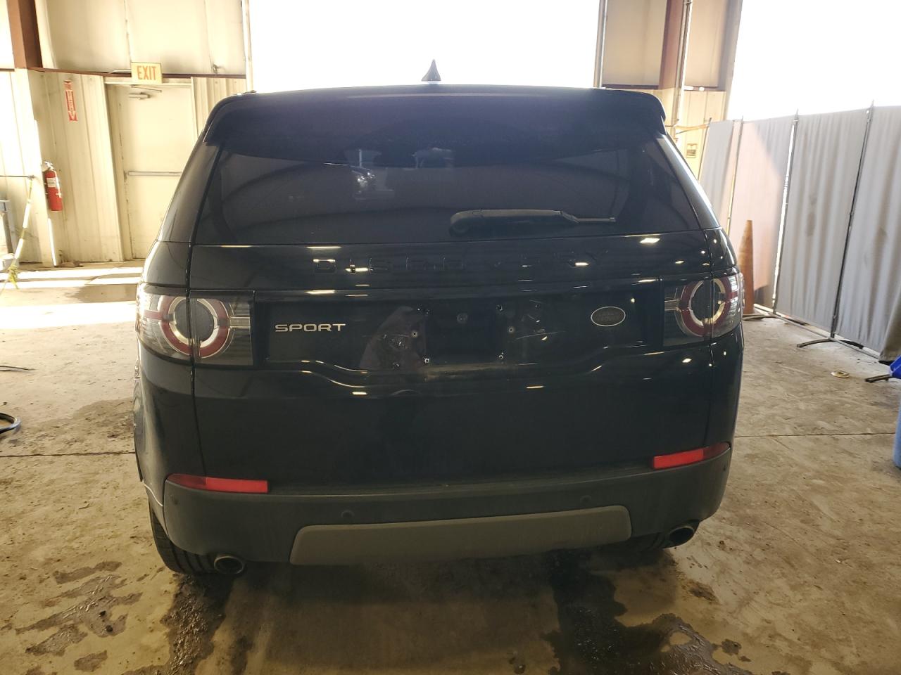 2017 Land Rover Discovery - Image 6
